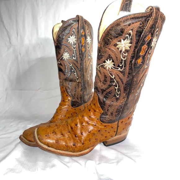 Cowtown Women’s Full Quill Ostrich Print Square Toe Boots - Picture 11 of 14